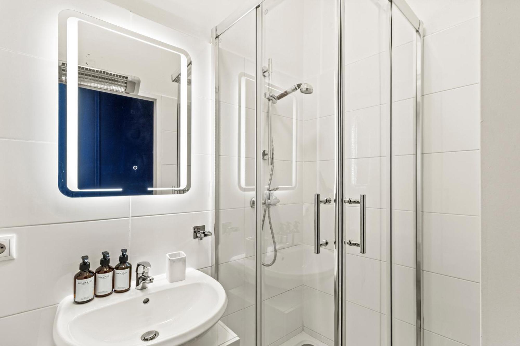 וינה City Apartment - 2 Min To U1 Reumannplatz מראה חיצוני תמונה